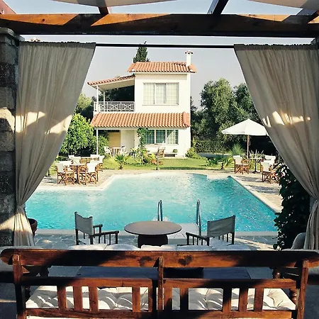 Nicolas Village Club