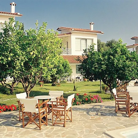 Nicolas Village Club