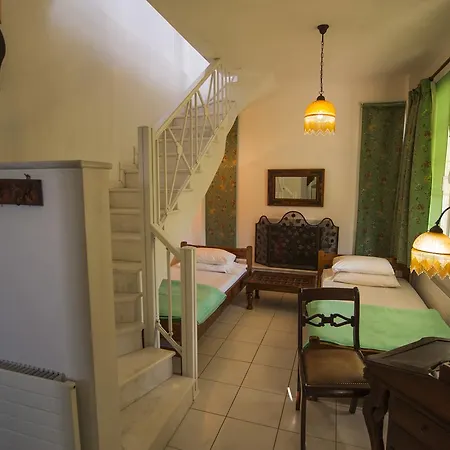 Konukevi Nicolas Village Club 3*