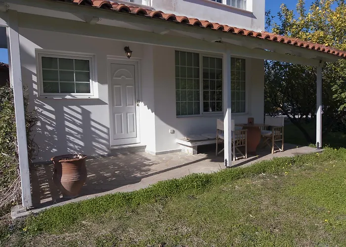 Affittacamere Nicolas Village Club