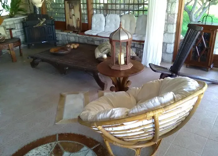 Nicolas Village Club Affittacamere 3*